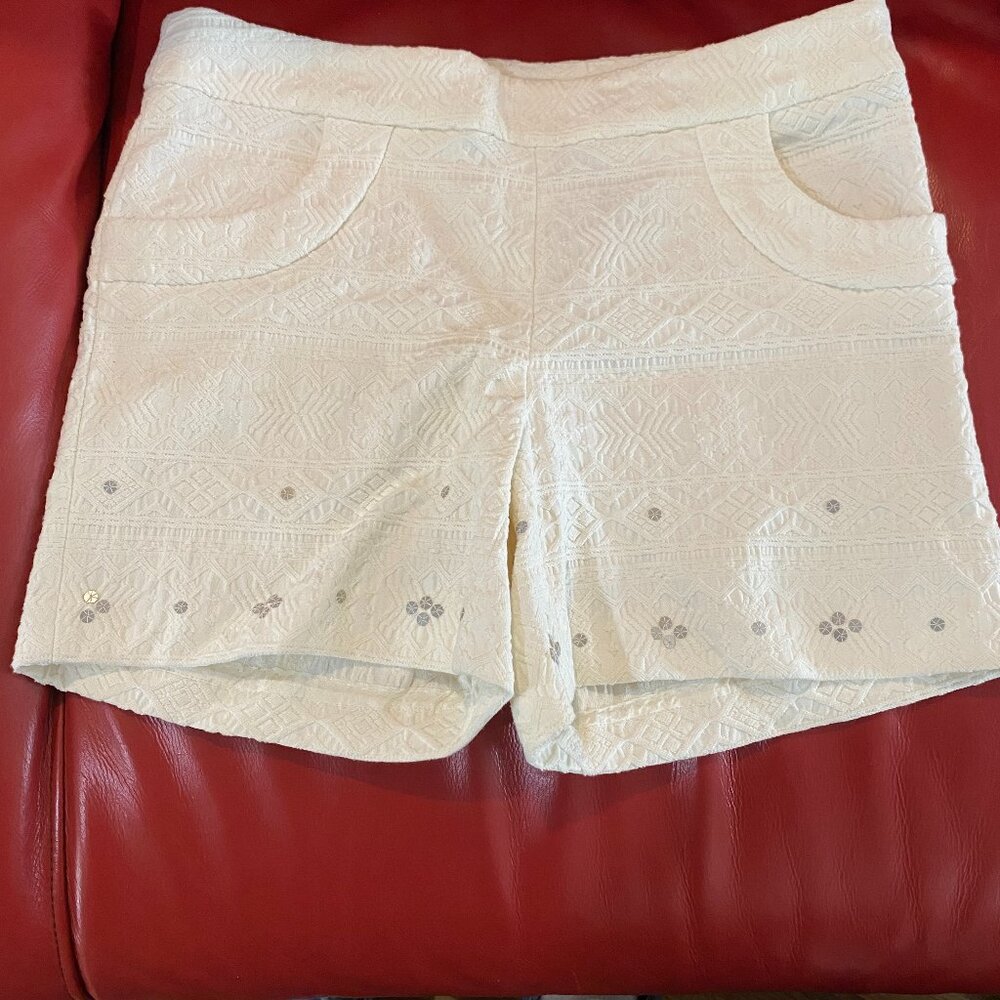 Women's textured dress shorts, new with tags